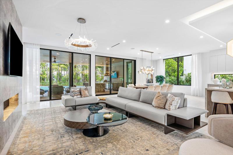  Single Family Homes Photo 11:  Boca Raton,  FL 33432