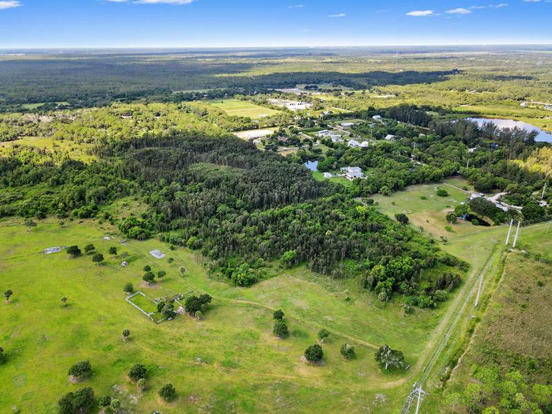  Commercial & Industrial Land Images 