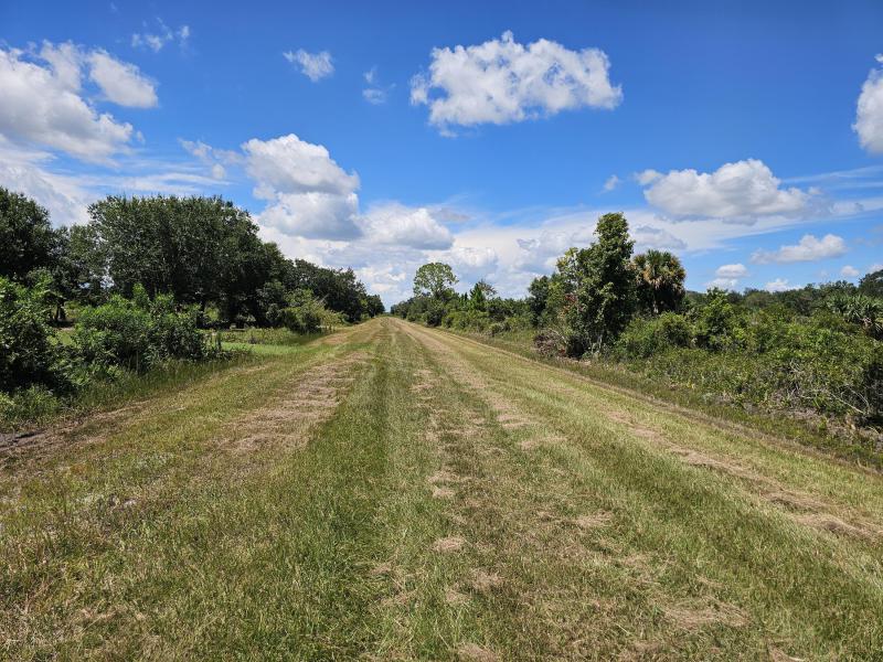  Commercial & Industrial Land Images 