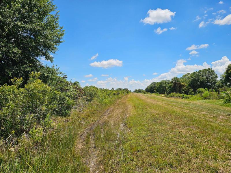  Commercial & Industrial Land Images 