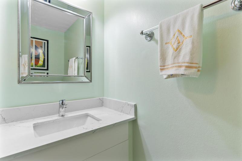  Condo & Townhome Photos