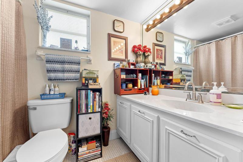  Condo & Townhome Photos