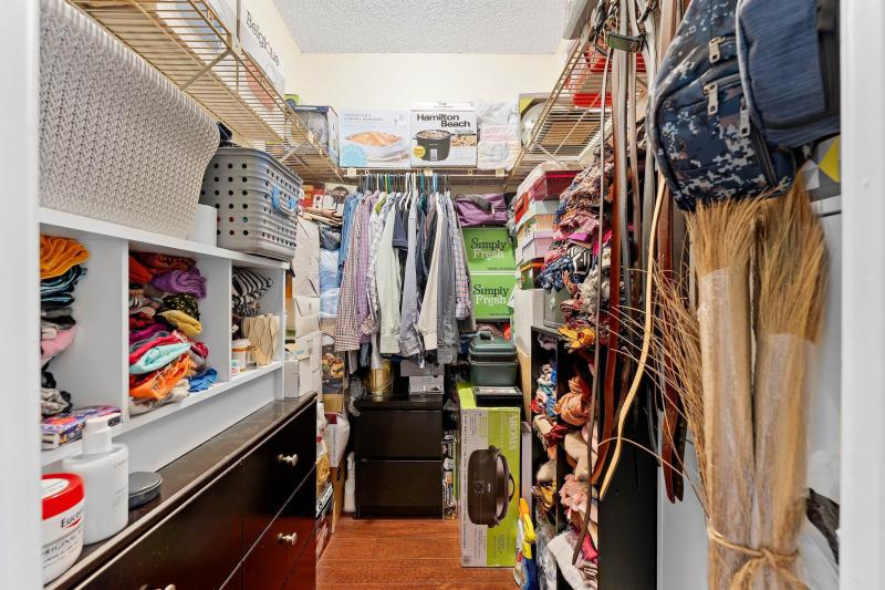  Condo & Townhome Photos