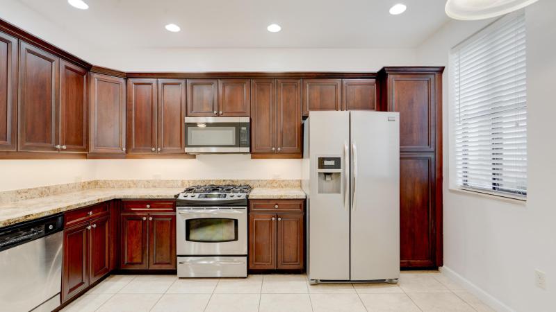  Condo & Townhome Photos