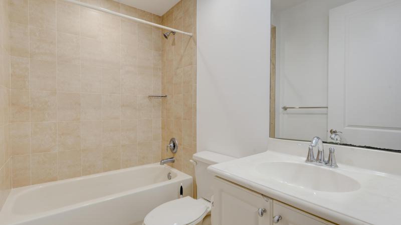  Condo & Townhome Photos