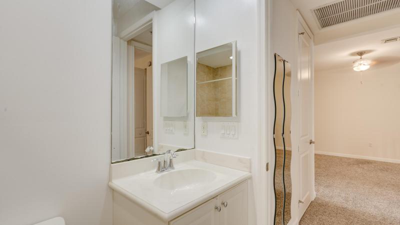  Condo & Townhome Photos