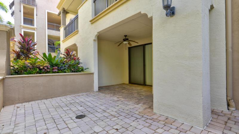  Condo & Townhome Photos