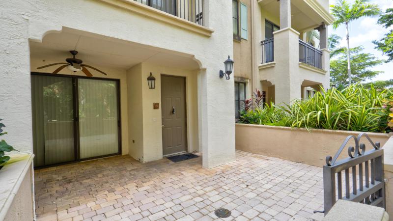  Condo & Townhome Photos