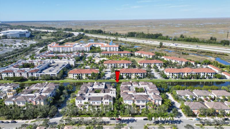  Condo & Townhome Photos