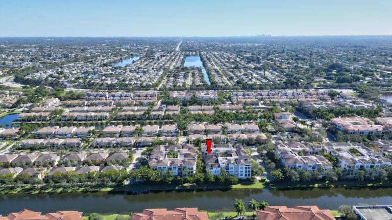  Condo & Townhome Photos