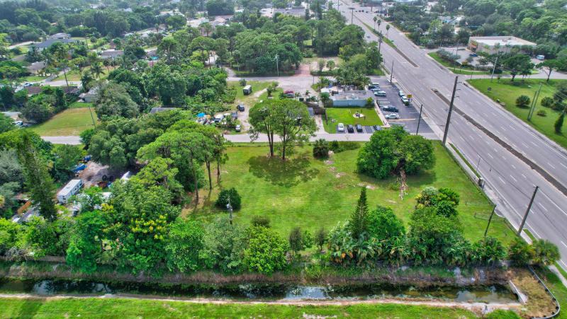  Commercial & Industrial Land Images 