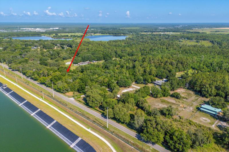 Commercial & Industrial Land Images 