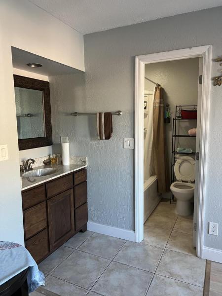  Condo & Townhome Photos