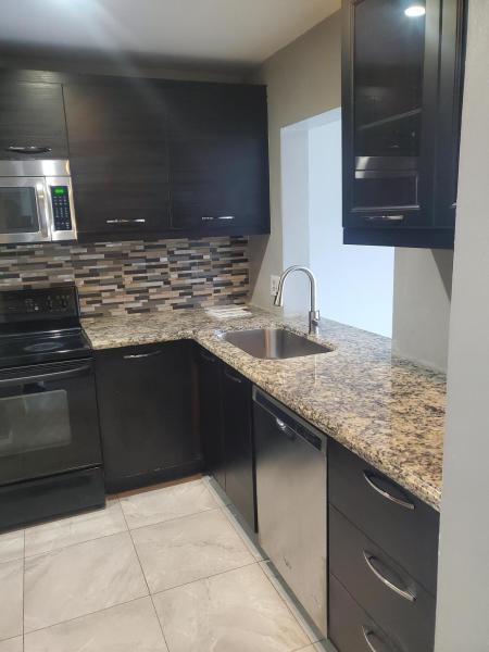  Condo & Townhome Photos