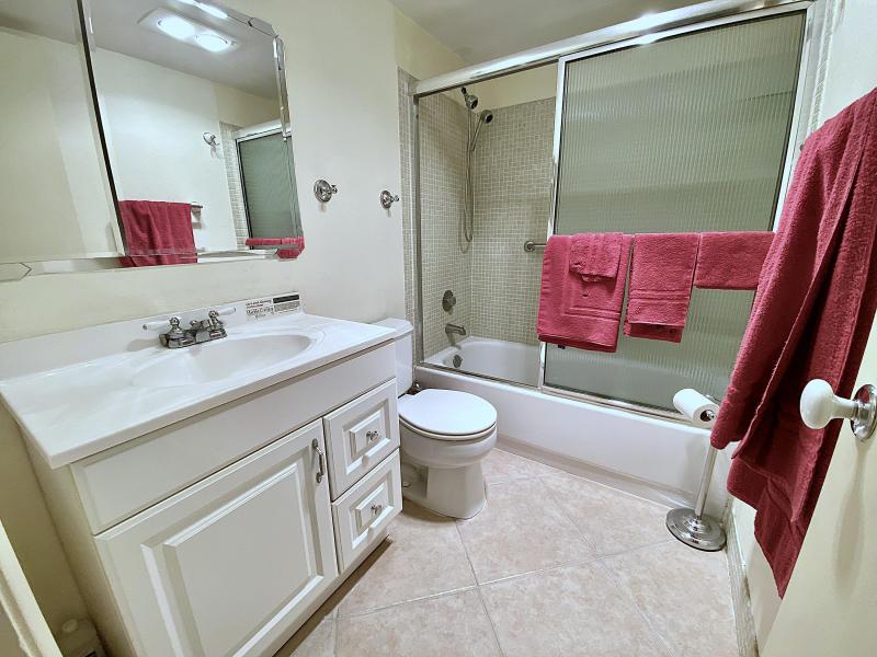  Condo & Townhome Photos