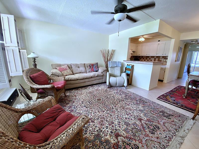  Condo & Townhome Photos