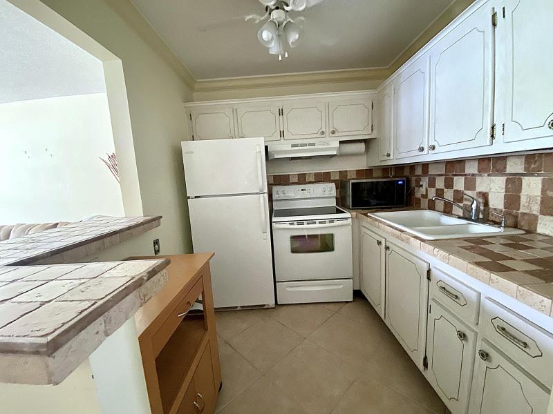  Condo & Townhome Photos