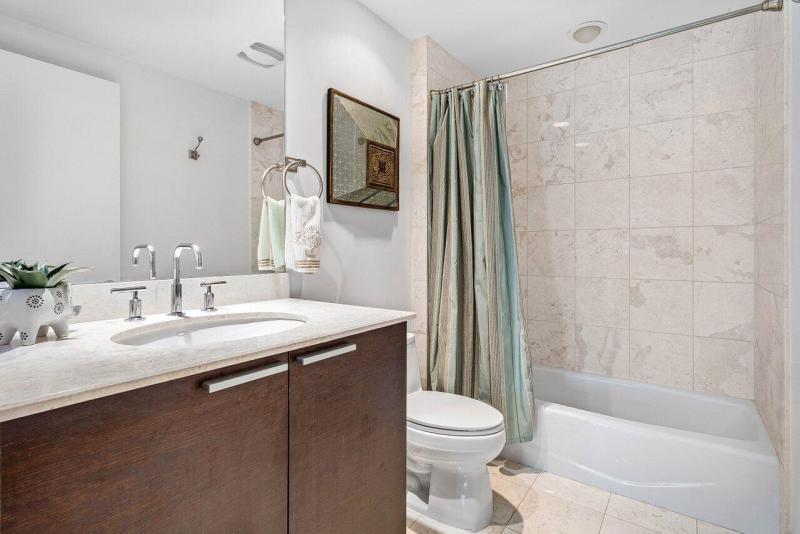 Condo & Townhome Photos