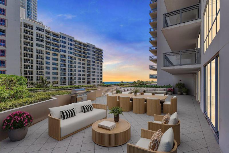  Condo & Townhome Photos