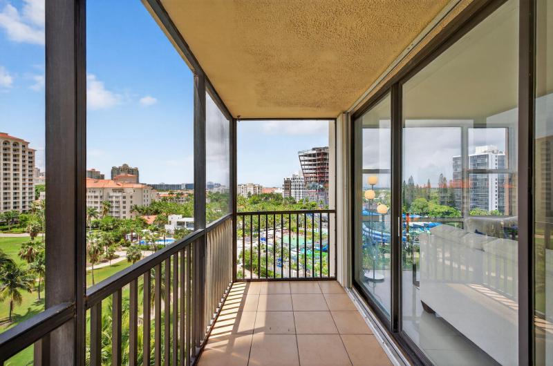  Condo & Townhome Photos