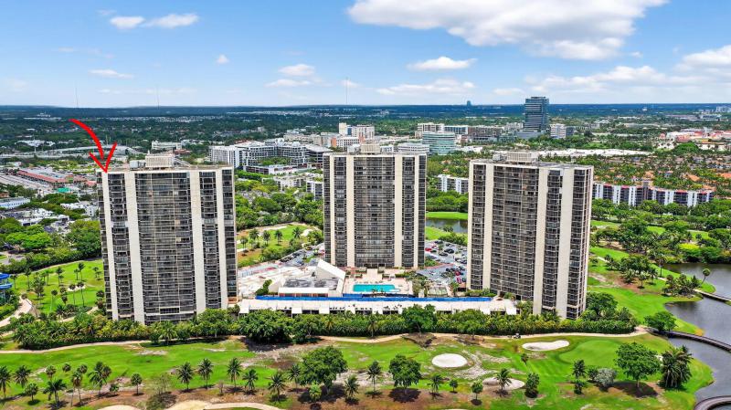  Condo & Townhome Photos