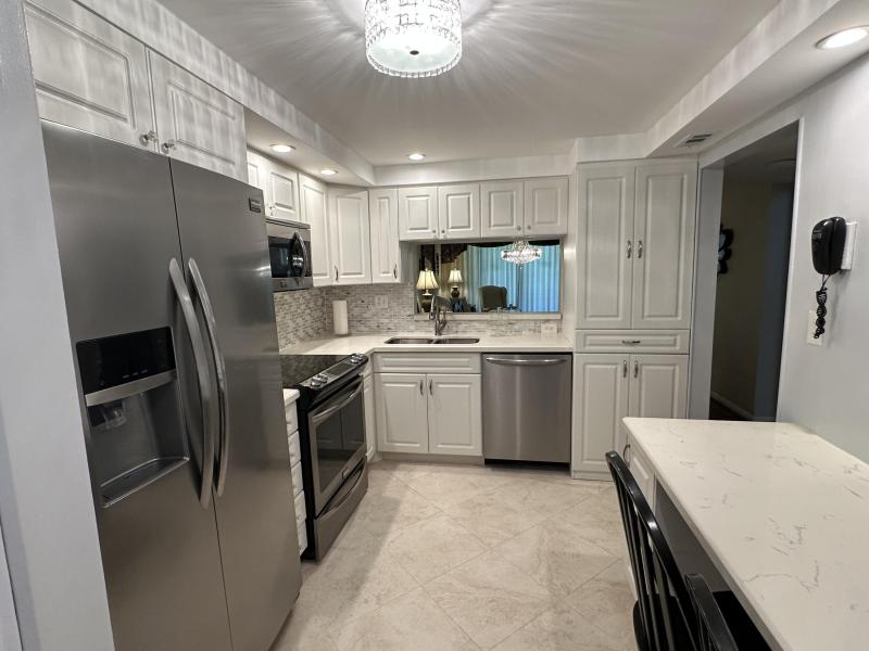  Condo & Townhome Photos