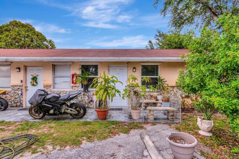 Duplex, Triplex and Fourplex Images