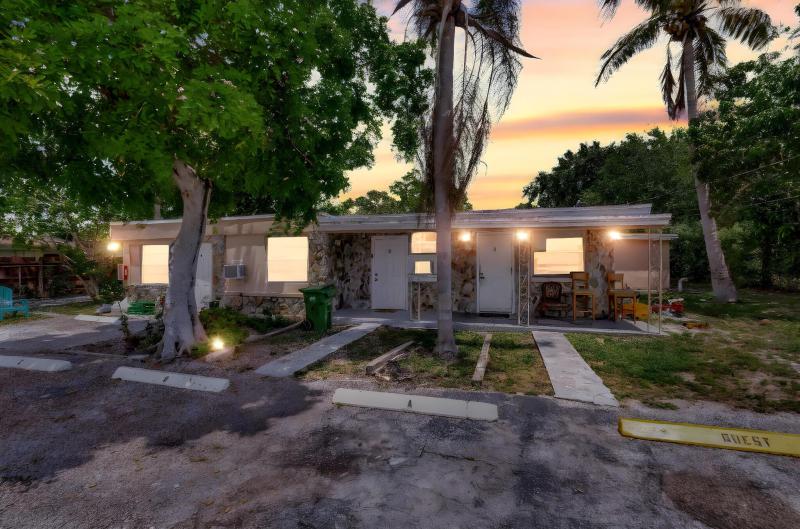 Duplex, Triplex and Fourplex Images