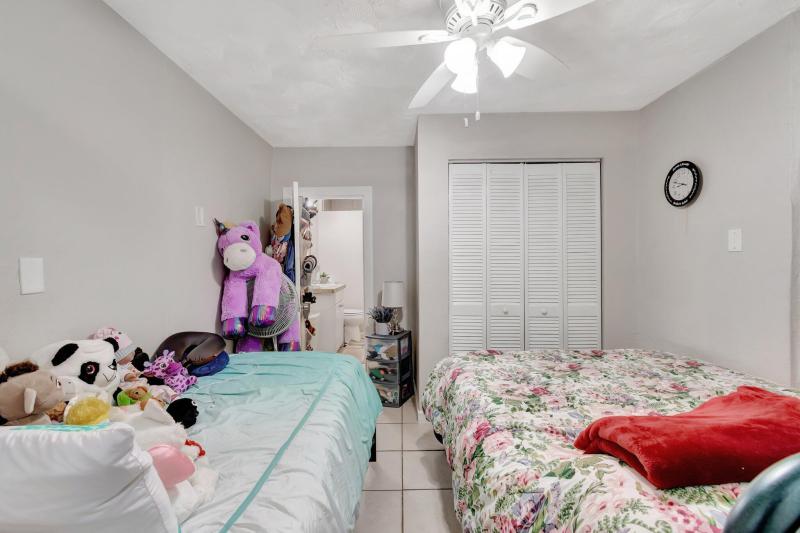 Duplex, Triplex and Fourplex Images