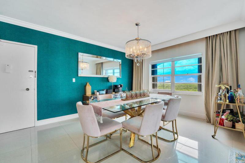  Condo & Townhome Photos