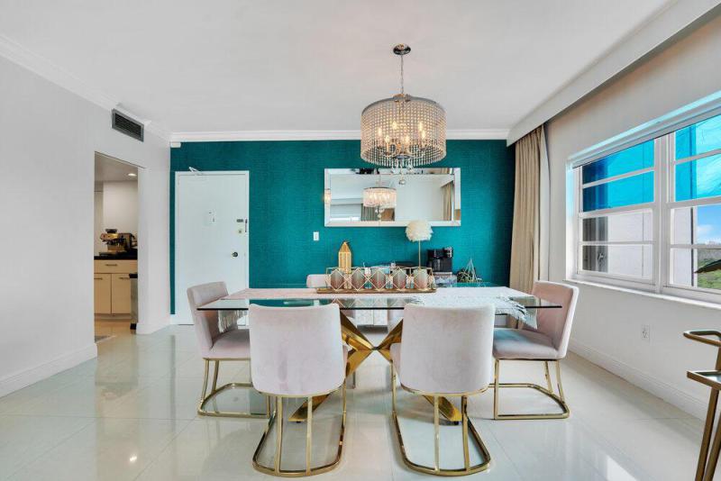  Condo & Townhome Photos