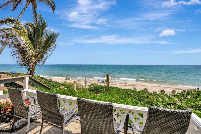  Condo & Townhome Photos