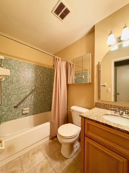  Condo & Townhome Photos
