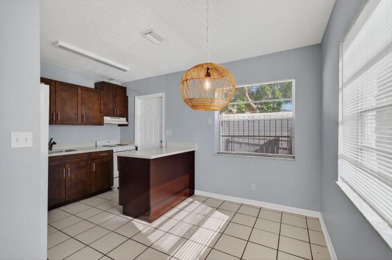 Duplex, Triplex and Fourplex Images