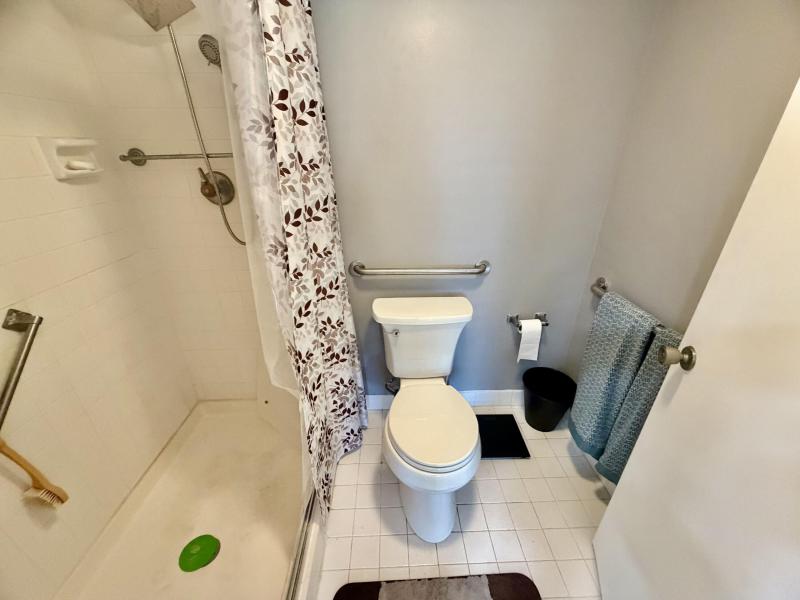  Condo & Townhome Photos