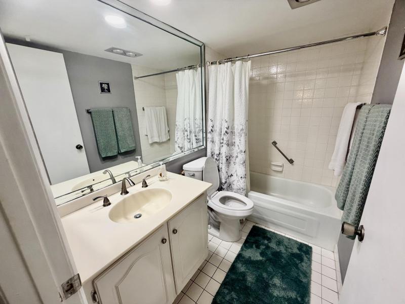  Condo & Townhome Photos