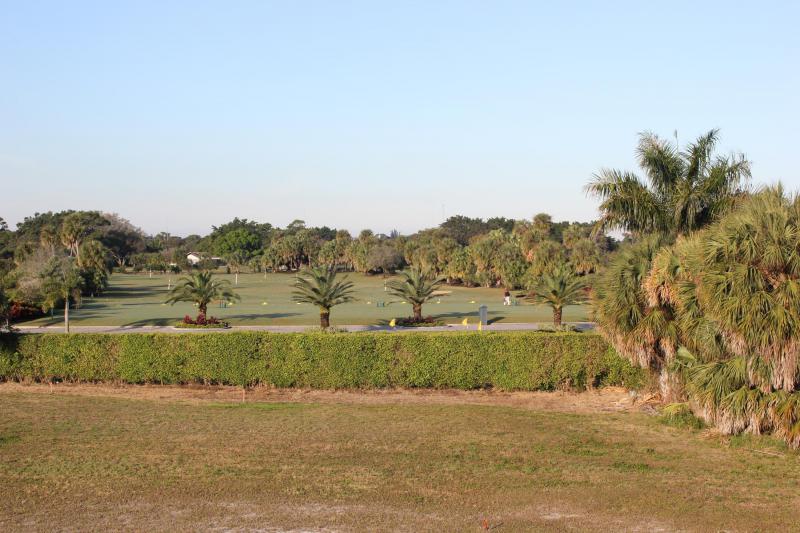  Commercial & Industrial Land Images 