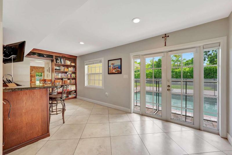  Single Family Homes Photo 12:  Plantation,  FL 33317