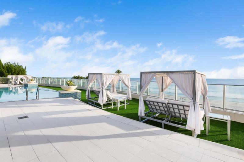  Condo & Townhome Photos