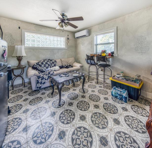 Duplex, Triplex and Fourplex Images