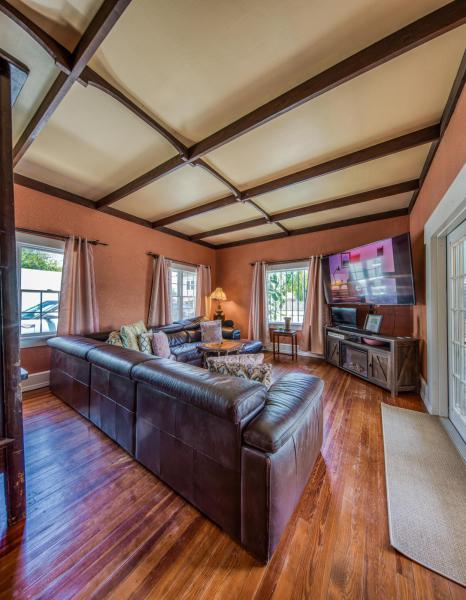 Duplex, Triplex and Fourplex Images