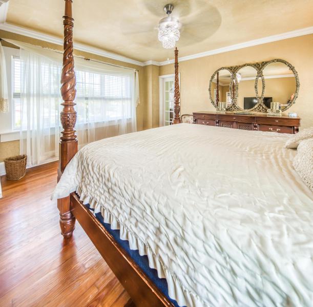 Duplex, Triplex and Fourplex Images