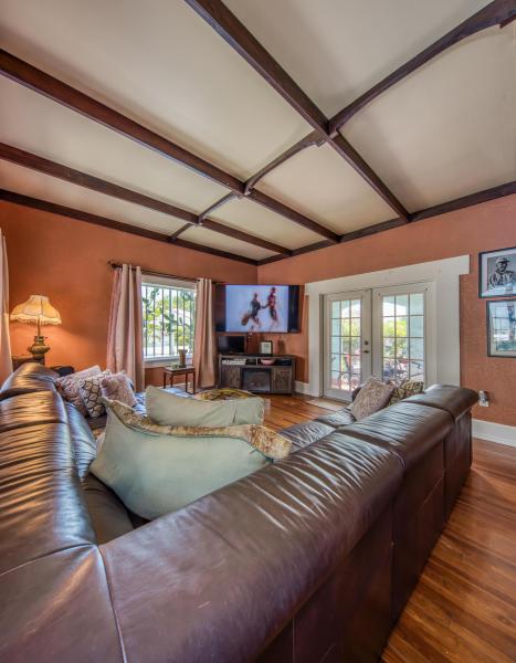 Duplex, Triplex and Fourplex Images