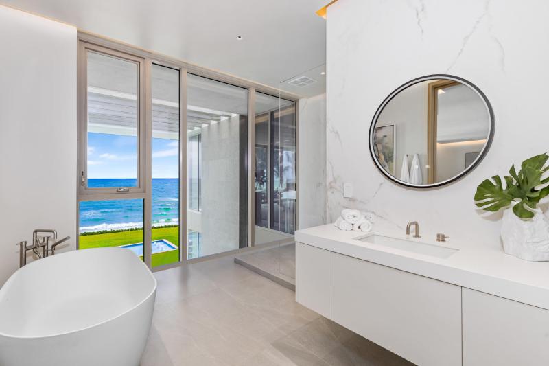  Single Family Homes Photo 26:  Manalapan,  FL 33462