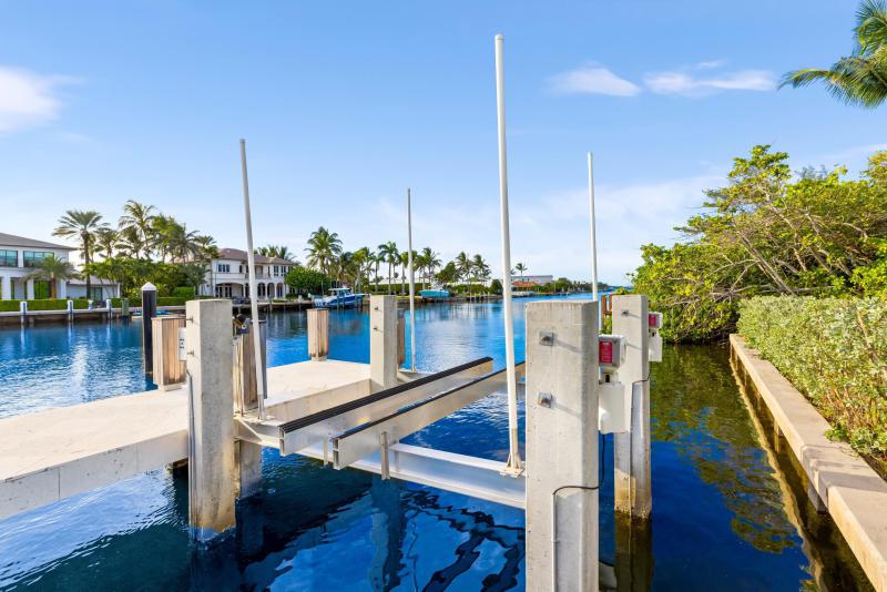  Single Family Homes Photo 34:  Manalapan,  FL 33462