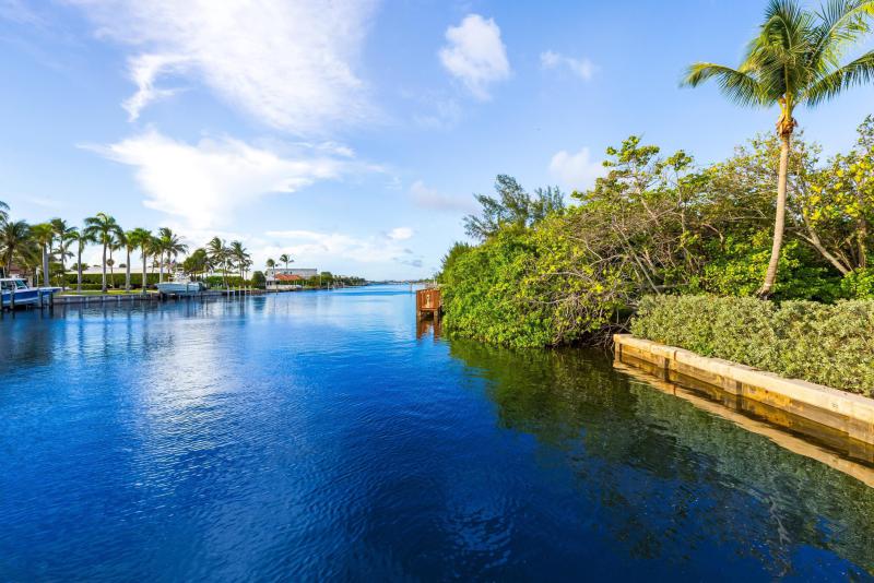  Single Family Homes Photo 35:  Manalapan,  FL 33462