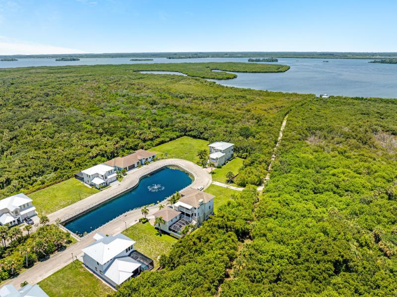 Duplex, Triplex and Fourplex Images