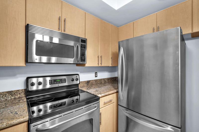 Condo & Townhome Photos