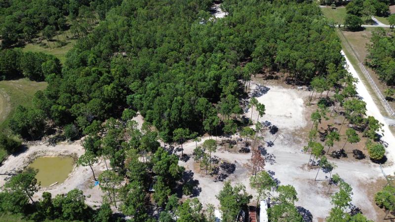  Commercial & Industrial Land Images 