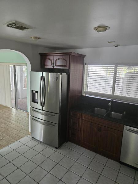  Single Family Homes Photo 18:  Miami,  FL 33179